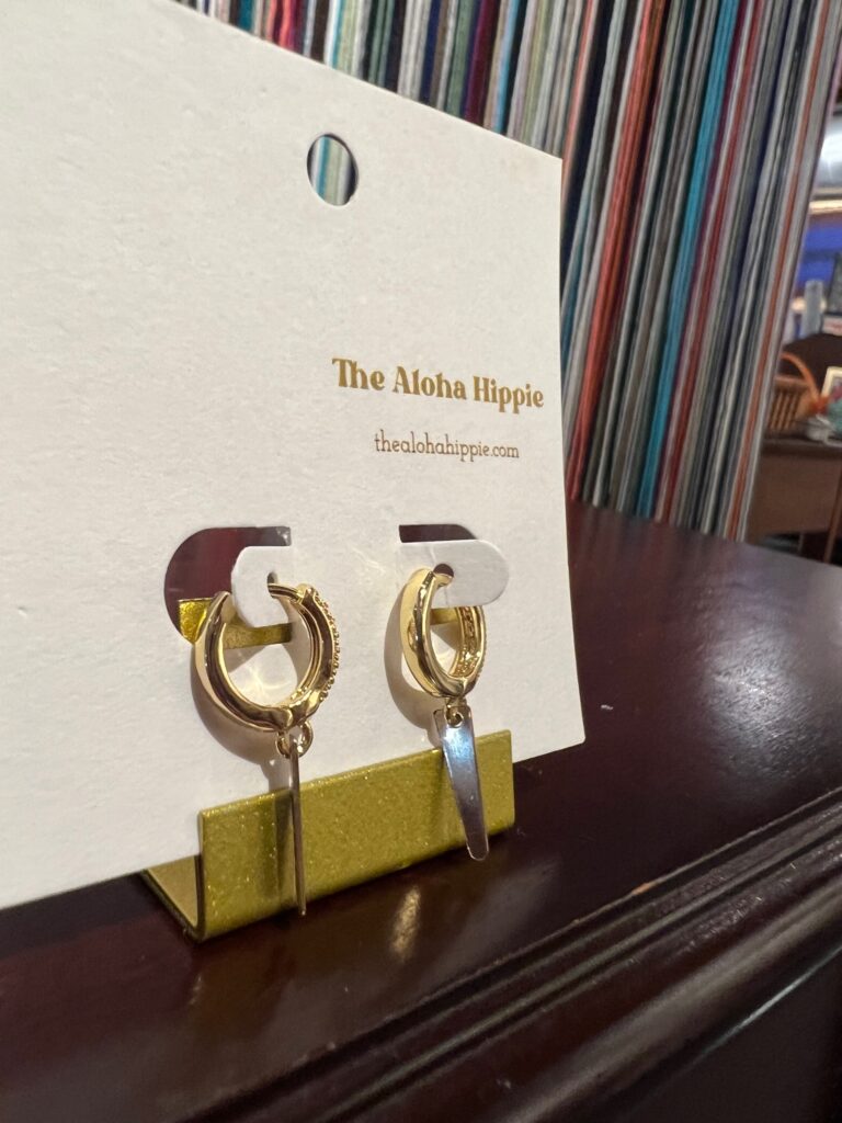 Twinkle huggie earrings (geo charm) No. 01, photo 1