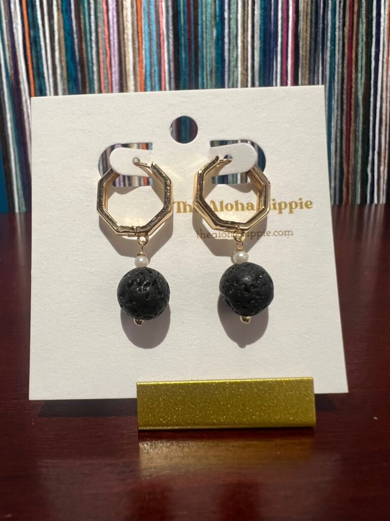 Golden hive huggie earrings (ele’ele lava rock + pearls) No. 01, photo 2
