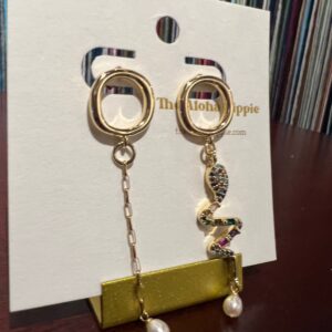 Big o studs snake charm + pearls