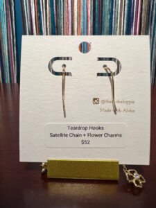 Teardrop hooks satellite chain + flower charms, photo 4