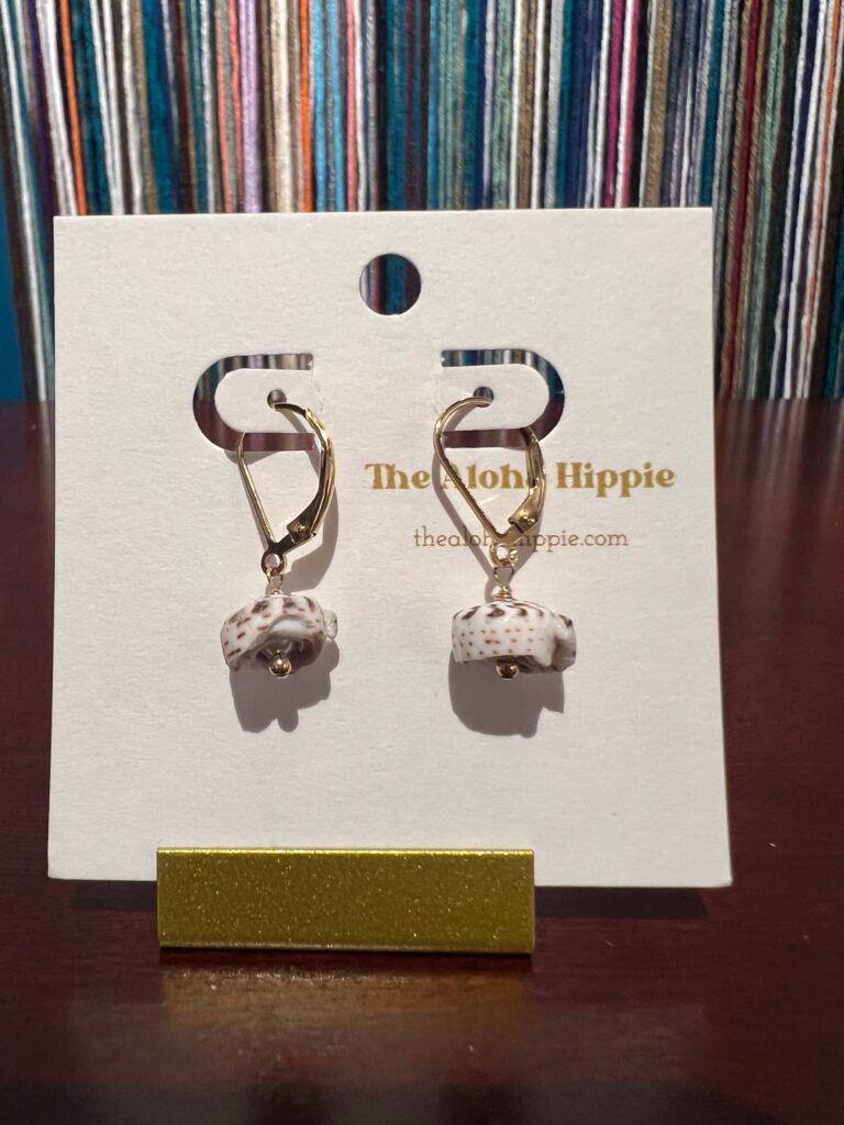 French kiss earrings (Hawaiian puka shells + pearls No. 01, photo 2