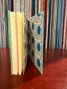 Journal Medium, photo 2