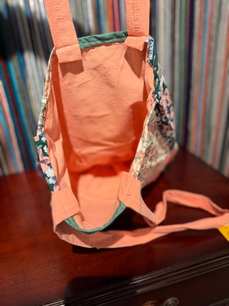 Timeless Totes No. 02, photo 3